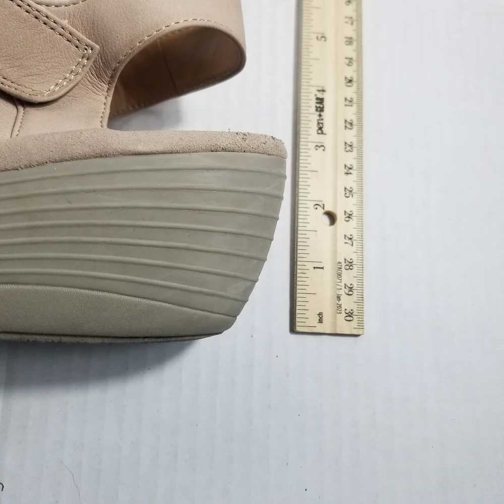 CLARKS COLLECTION SOFT CUSHION WEDGE SHOES SIZE 9